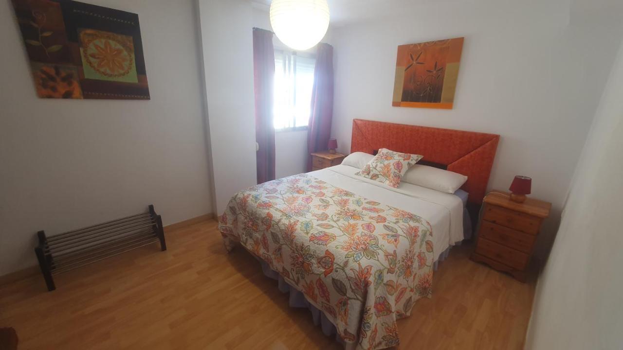Visit Gibraltar Stay In La Linea For Less! La Línea de la Concepción Εξωτερικό φωτογραφία